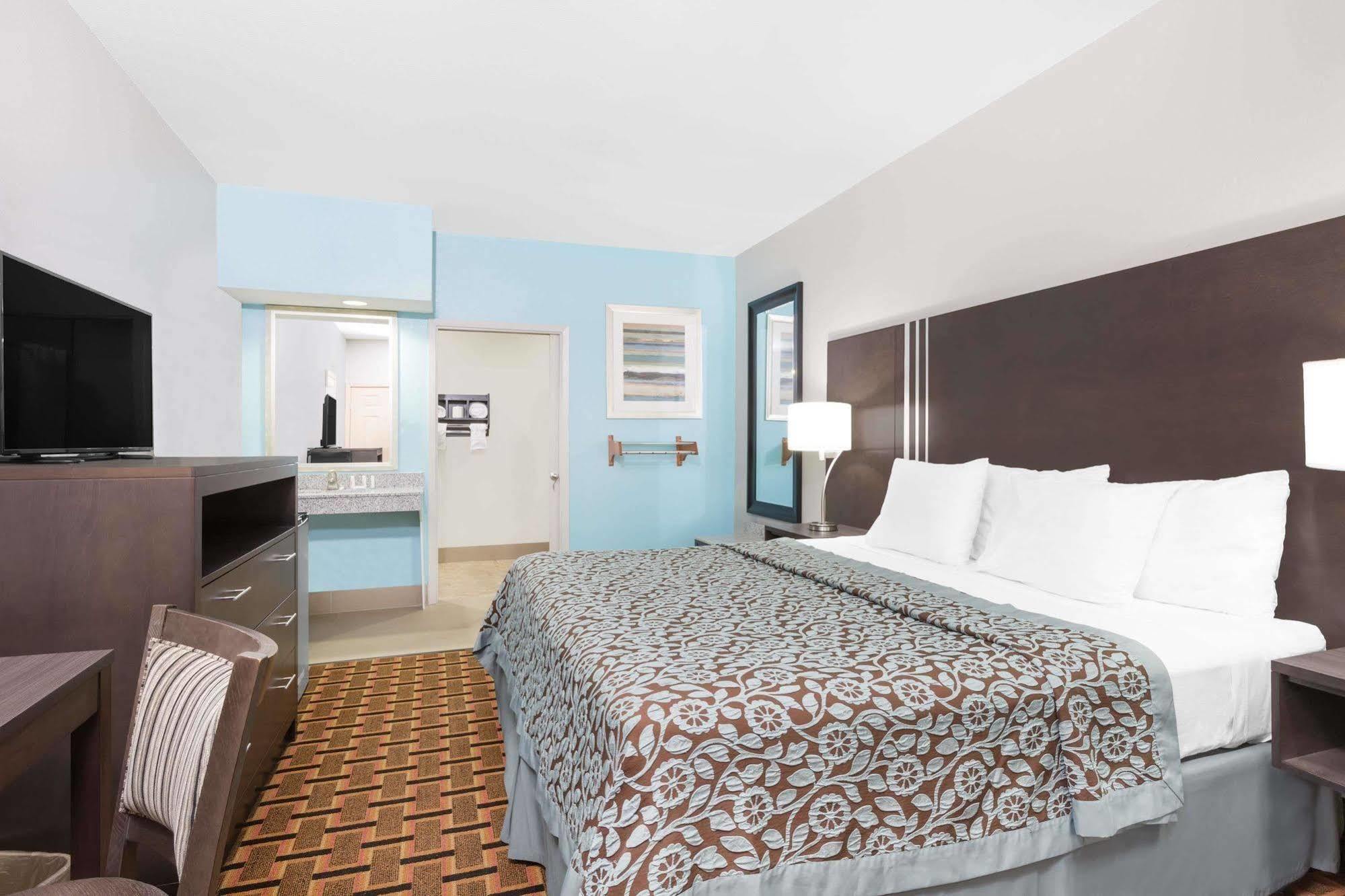 Days Inn & Suites By Wyndham Madisonville Exterior foto